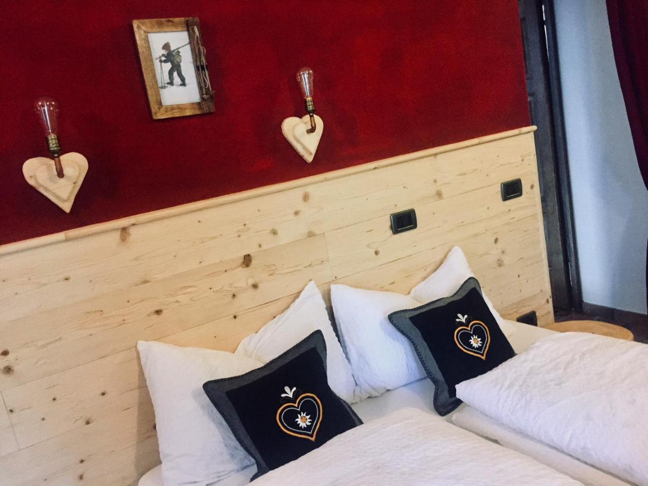 Casa Benassi ,Room&Suite , Con Zona Benessere 리올루나토 외부 사진